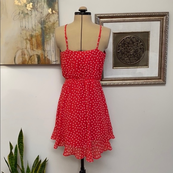 Divided red dress with white polka dots - Picture 2 of 6